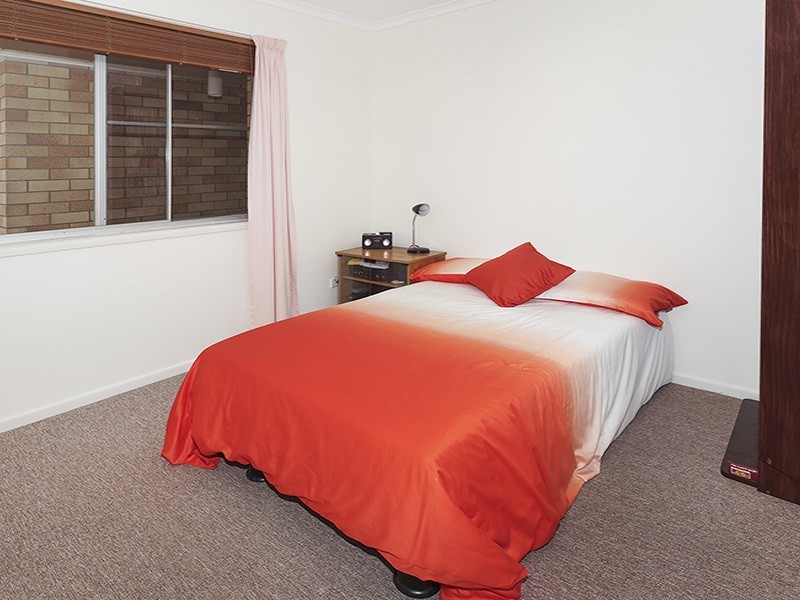 18 DUKE STREET, Clontarf QLD 4019