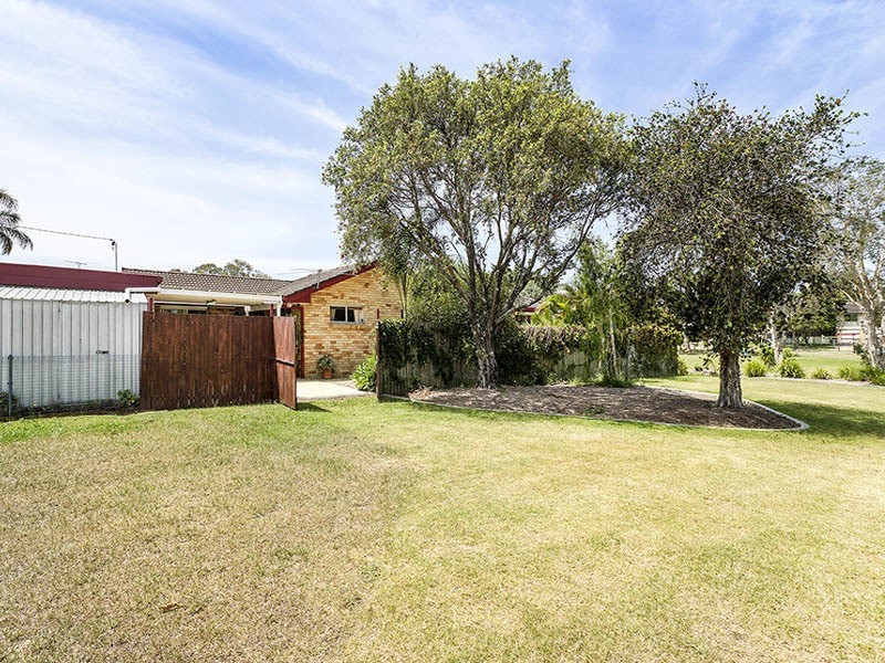 18 DUKE STREET, Clontarf QLD 4019