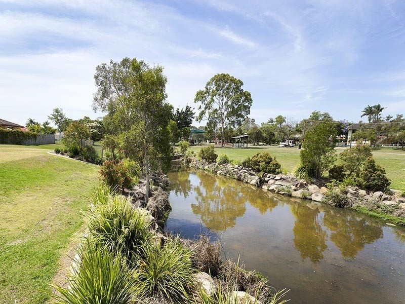 18 DUKE STREET, Clontarf QLD 4019