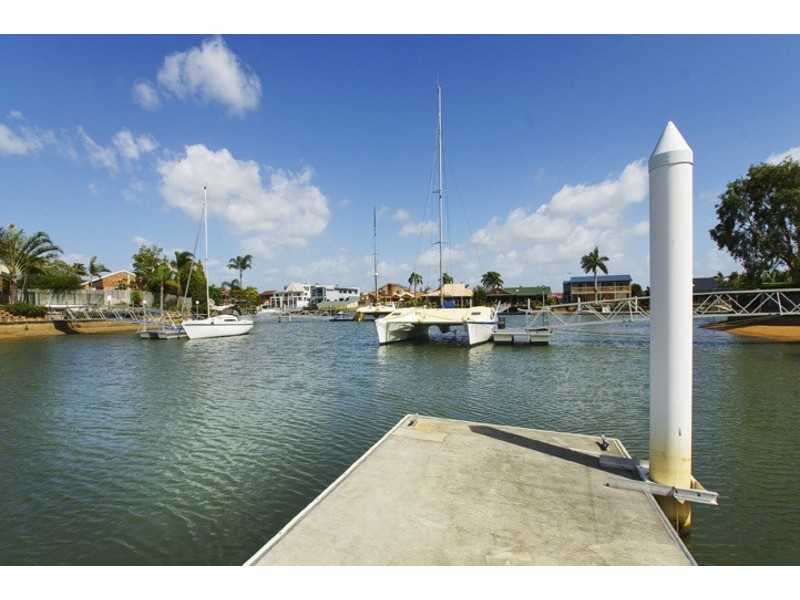3 SVERIGE CRT, Newport QLD 4020