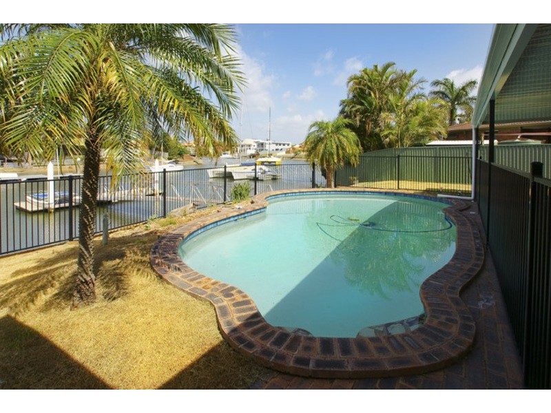 3 SVERIGE CRT, Newport QLD 4020