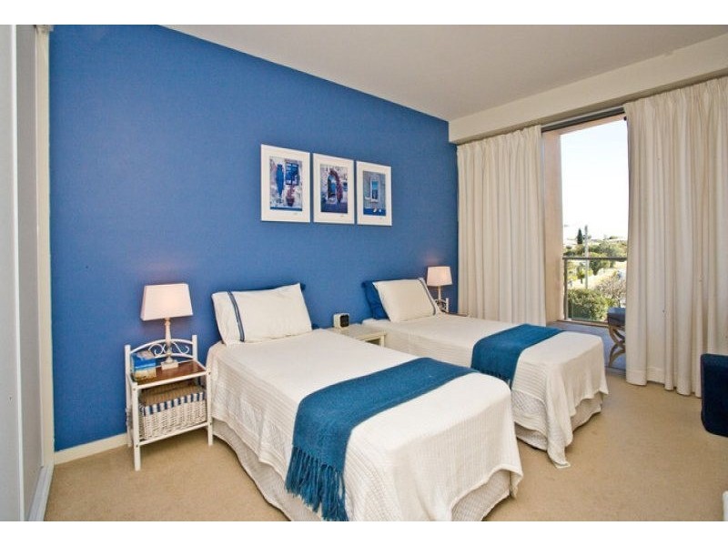 10/146 PRINCE EDWARD PARADE, Scarborough QLD 4020