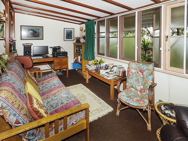 27 ELLEN STREET, Woody Point QLD 4019