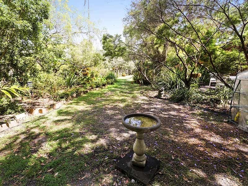 27 ELLEN STREET, Woody Point QLD 4019