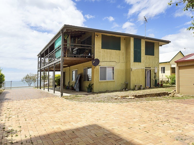 76 HORNIBROOK ESPLANADE, Clontarf QLD 4019