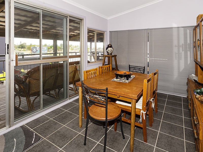 76 HORNIBROOK ESPLANADE, Clontarf QLD 4019
