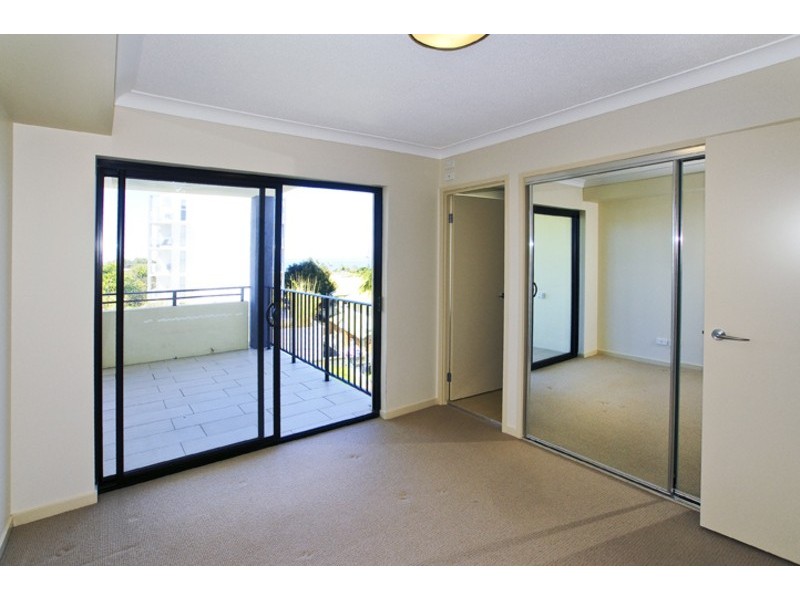 6/11 DIX STREET, Redcliffe QLD 4020