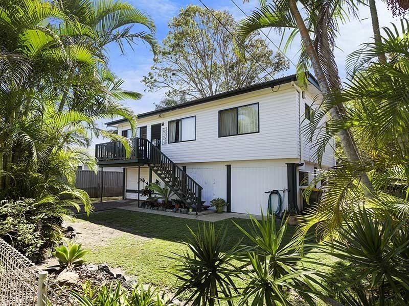 42 LUCAS ST, Scarborough QLD 4020