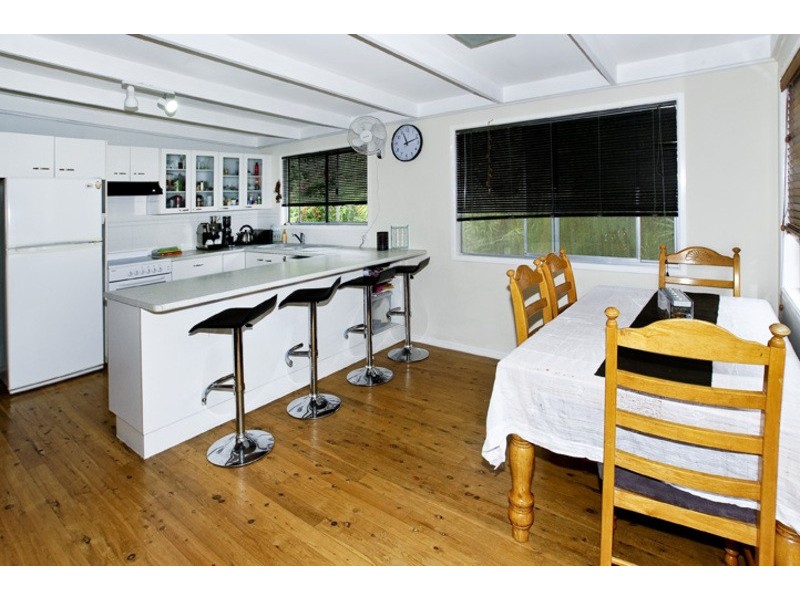 21 GERTRUDE ST, Redcliffe QLD 4020