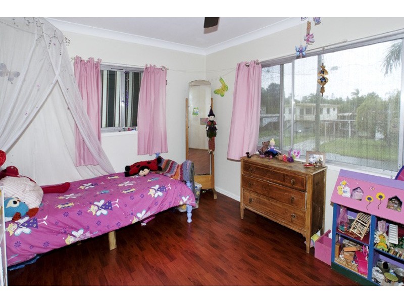 21 GERTRUDE ST, Redcliffe QLD 4020