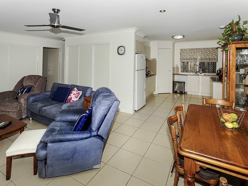 1A  BELLBROOK  COURT, Rothwell QLD 4022