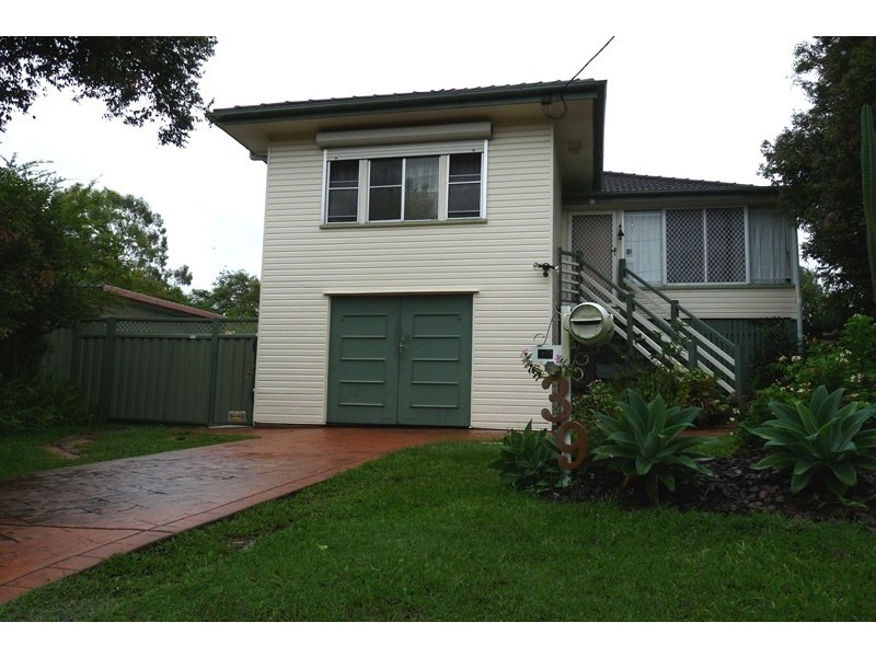 39 ESSEY ST, Clontarf QLD 4019