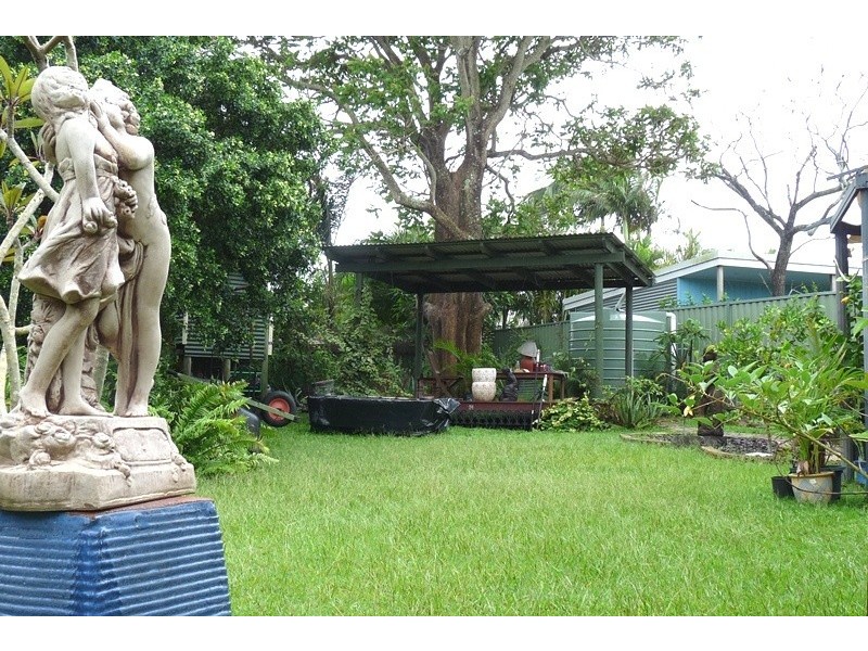 39 ESSEY ST, Clontarf QLD 4019