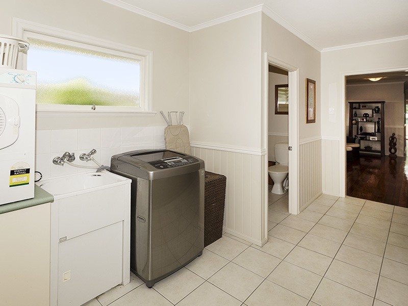 7 BARRON RD, Margate QLD 4019