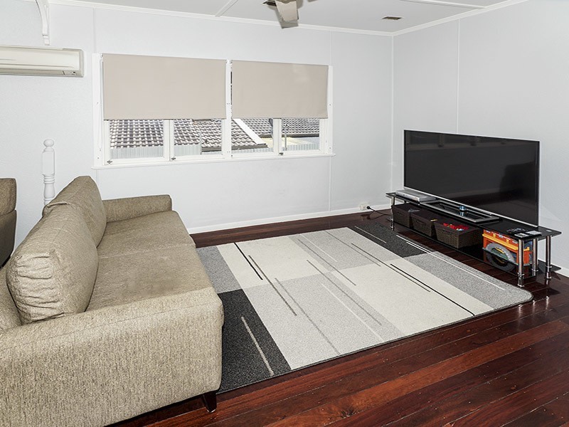246 MACDONNELL RD, Clontarf QLD 4019