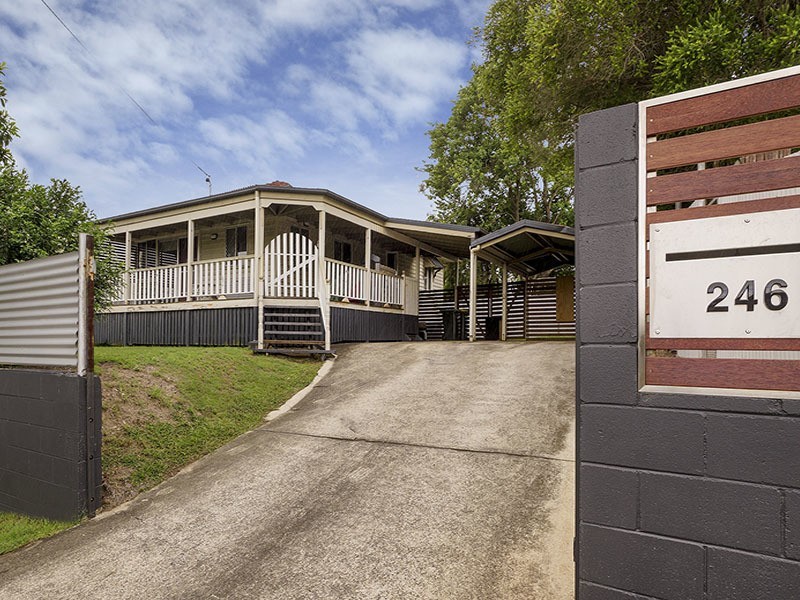246 MACDONNELL RD, Clontarf QLD 4019