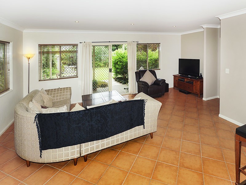 6 ERNEST ST, Woody Point QLD 4019