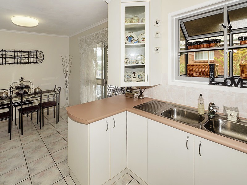 2 CAMELLIA STREET, Clontarf QLD 4019