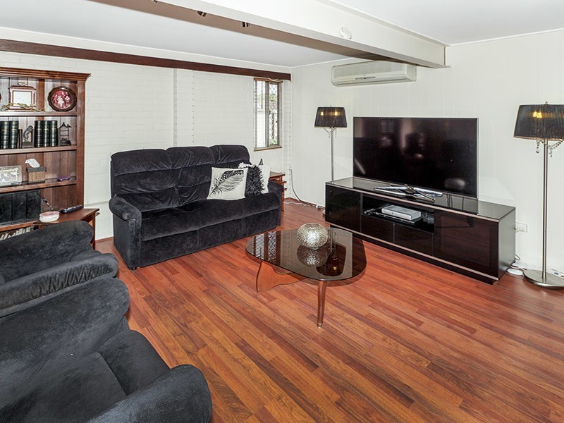 2 CAMELLIA STREET, Clontarf QLD 4019