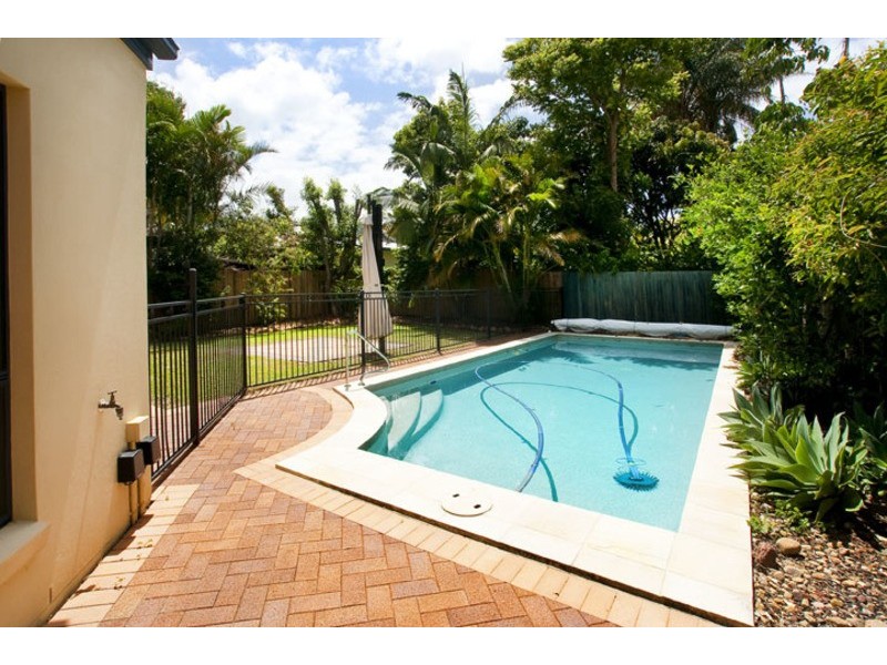20 OYSTER POINT ESPLANADE, Scarborough QLD 4020
