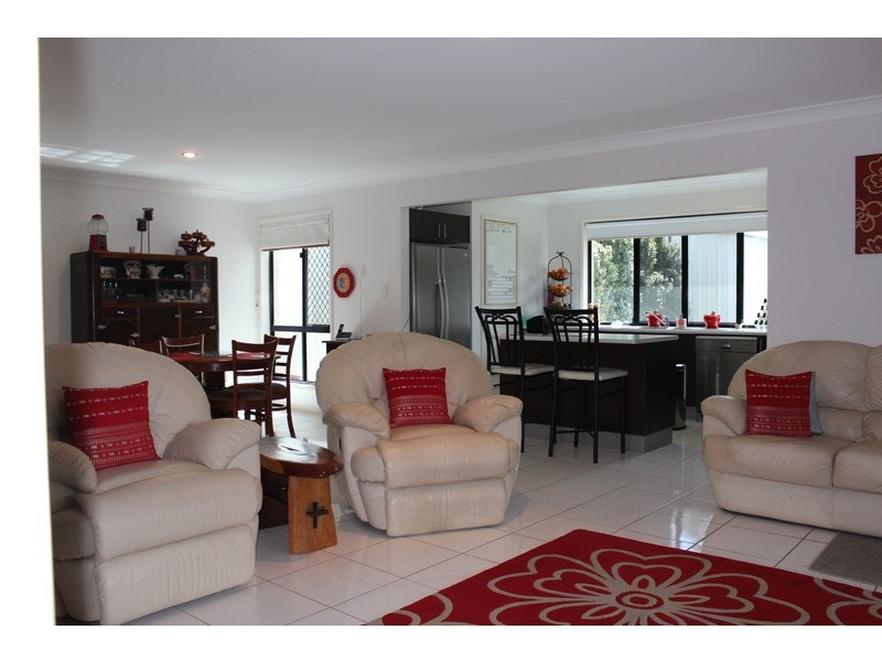 85 MARINER BOULEVARD, Deception Bay QLD 4508