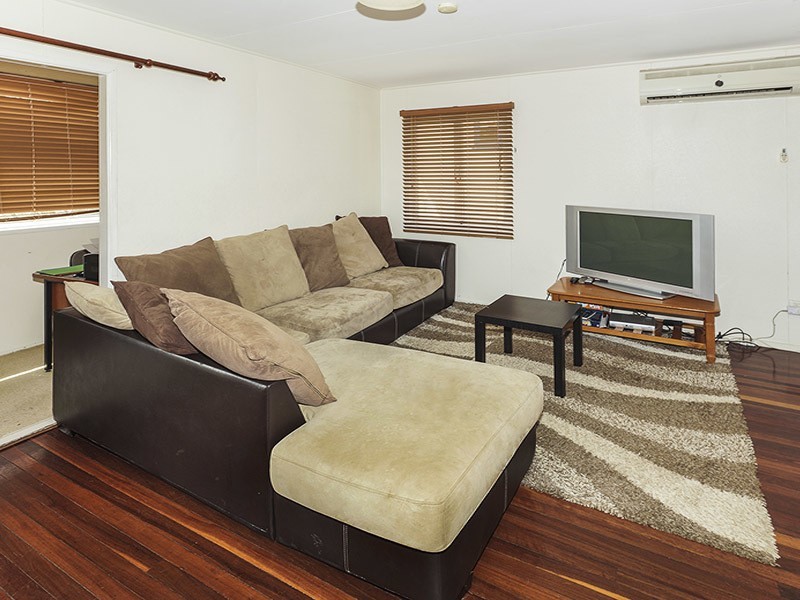 37 KNIGHTS TCE, Margate QLD 4019