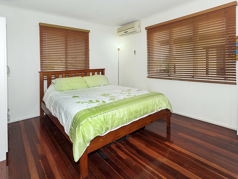 37 KNIGHTS TCE, Margate QLD 4019