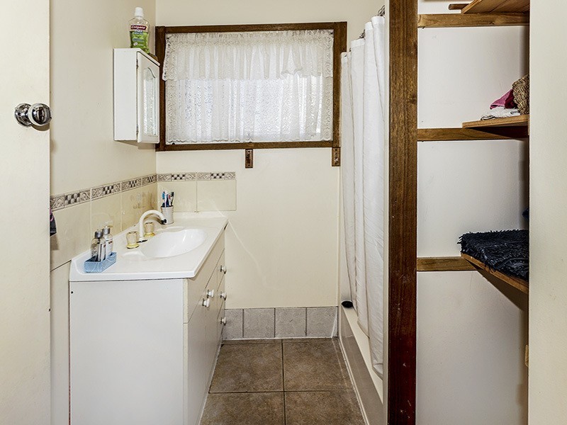 37 KNIGHTS TCE, Margate QLD 4019