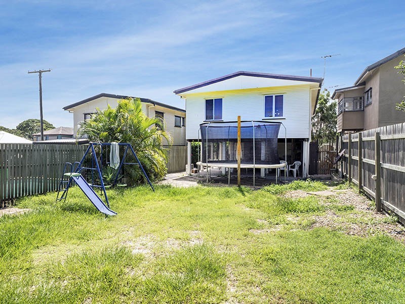 37 KNIGHTS TCE, Margate QLD 4019