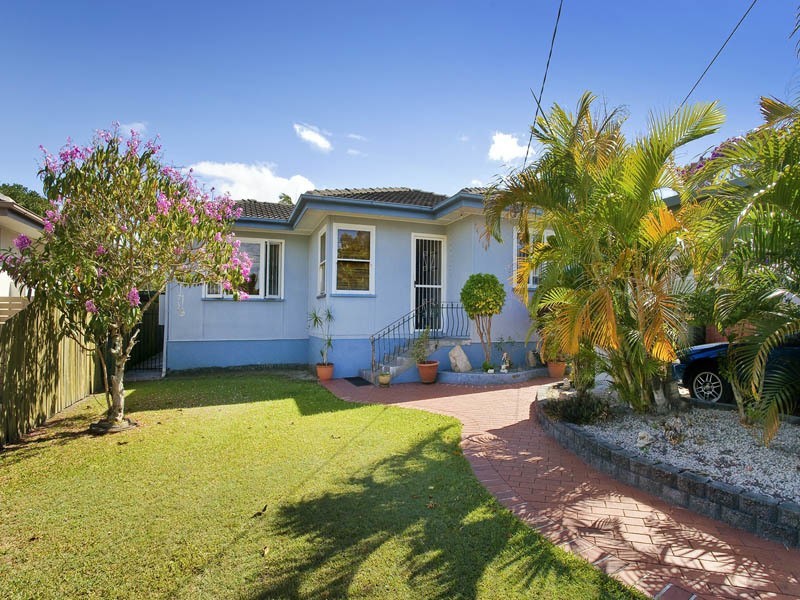 29 ESSEY ST, Clontarf QLD 4019