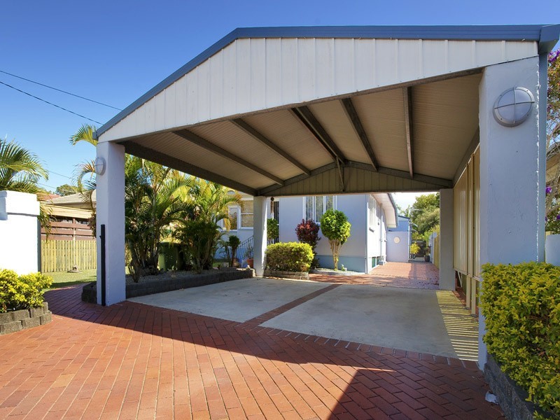 29 ESSEY ST, Clontarf QLD 4019