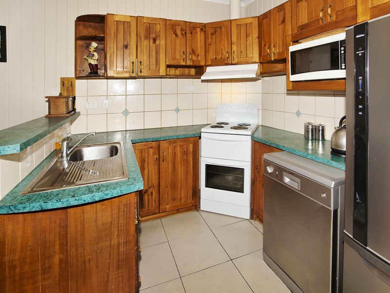 29 ESSEY ST, Clontarf QLD 4019