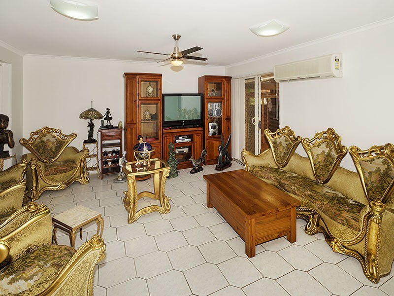 33  XANADU CRES, Rothwell QLD 4022
