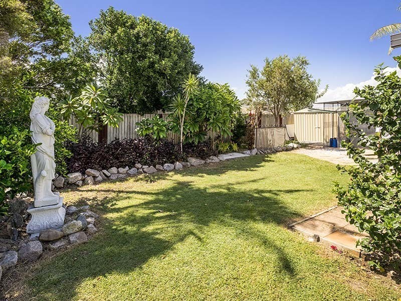 33  XANADU CRES, Rothwell QLD 4022