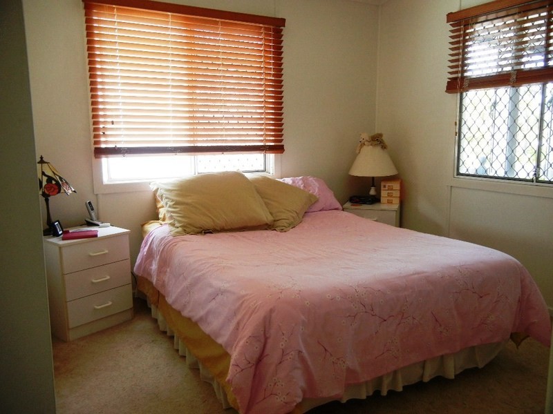 306 SCARBOROUGH ROAD, Scarborough QLD 4020