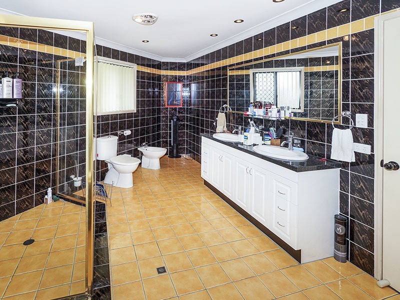 20 SANDS ST, Redcliffe QLD 4020