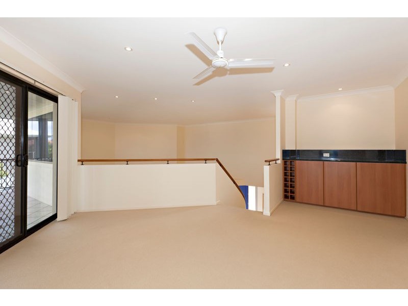 15 DEFENDER STREET, Newport QLD 4020