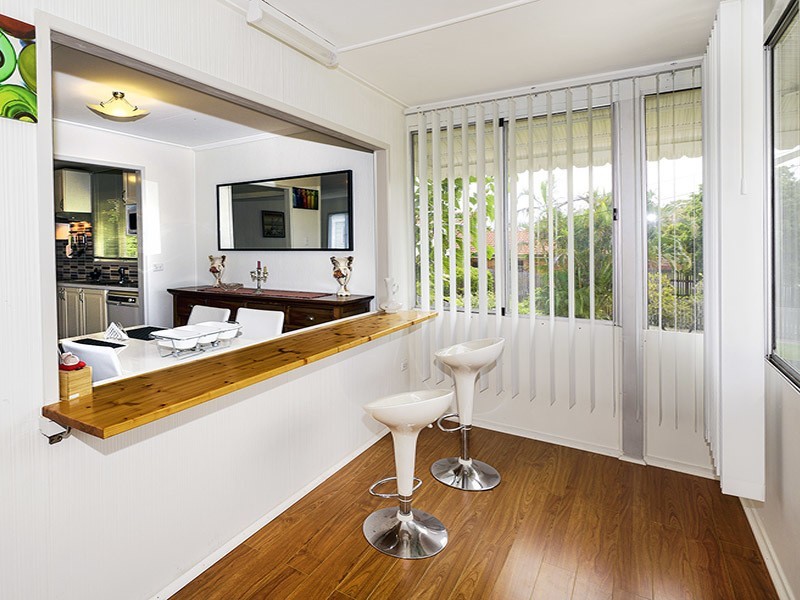 5 PETERSON ST, Scarborough QLD 4020