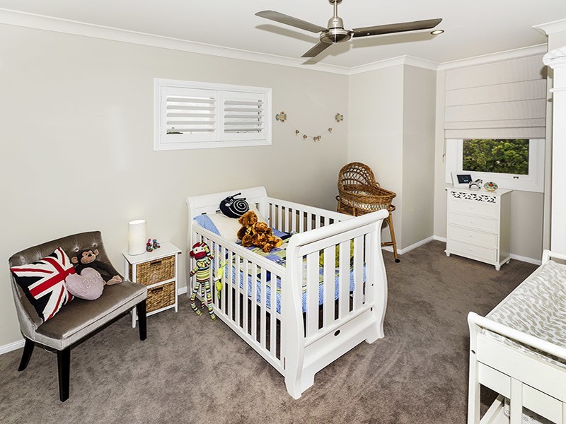 4 SWAN ST, Margate QLD 4019