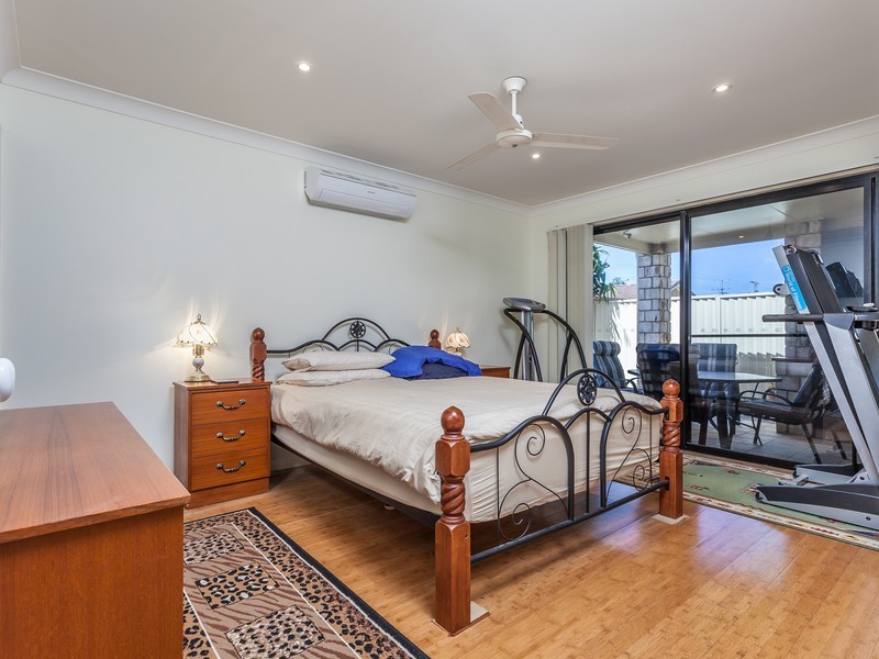 52 GRACE STREET, Scarborough QLD 4020