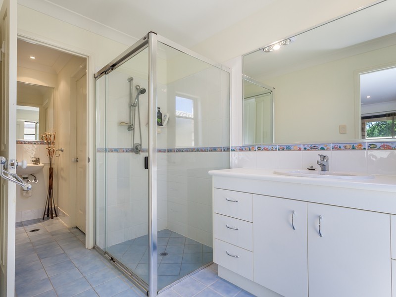 52 GRACE STREET, Scarborough QLD 4020