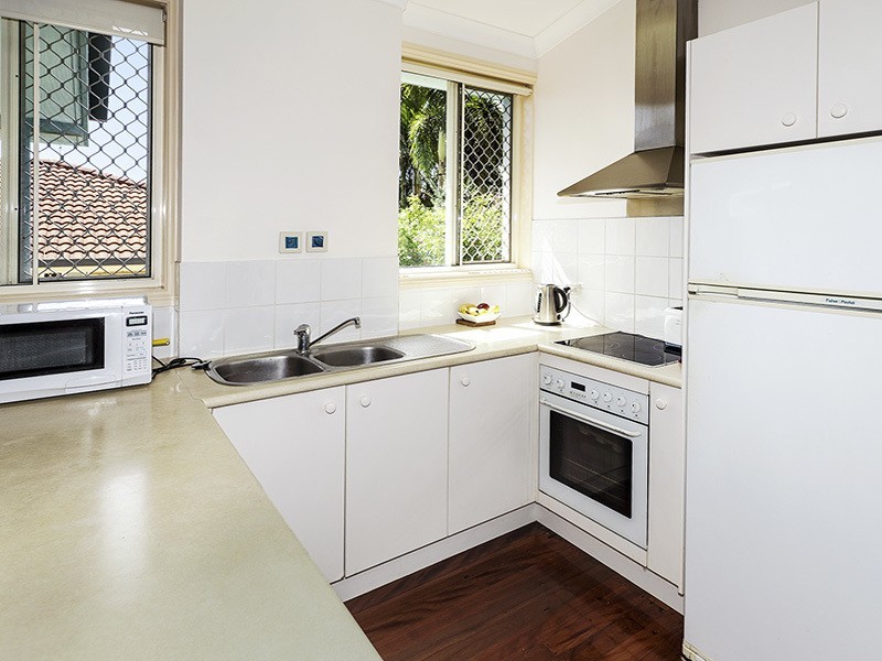 3/20-24 ADAMS, Scarborough QLD 4020