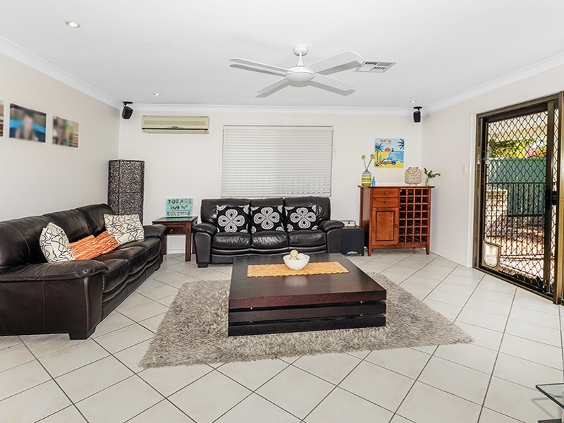 29 SOUTHERN CROSS DRIVE, Newport QLD 4020