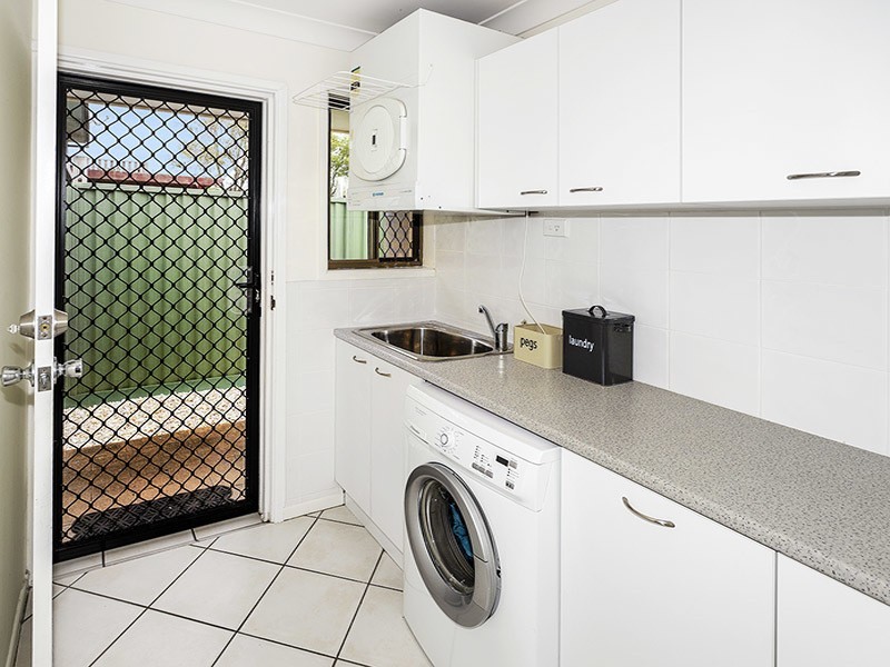 29 SOUTHERN CROSS DRIVE, Newport QLD 4020