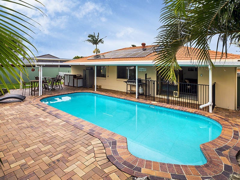 29 SOUTHERN CROSS DRIVE, Newport QLD 4020