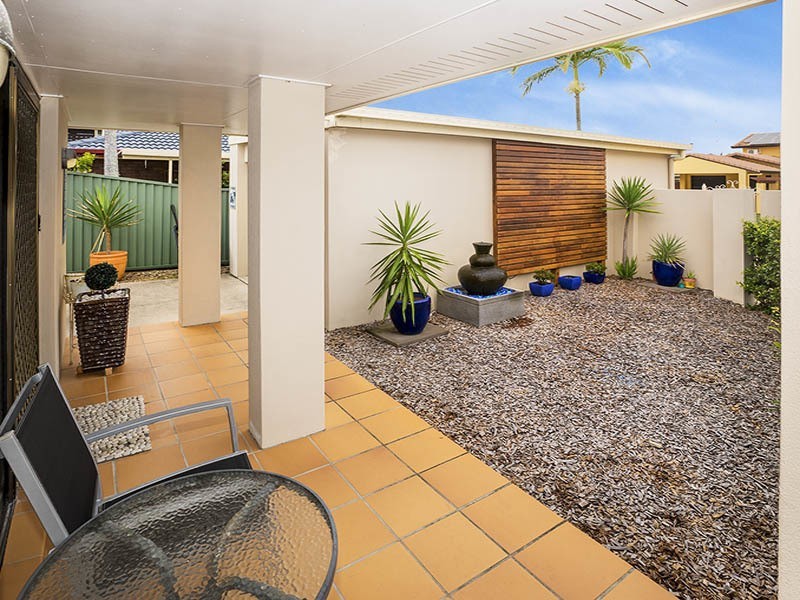 29 SOUTHERN CROSS DRIVE, Newport QLD 4020