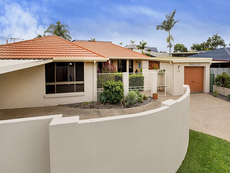 29 SOUTHERN CROSS DRIVE, Newport QLD 4020