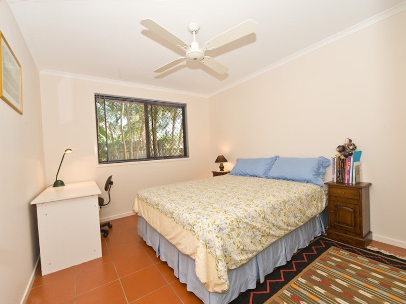 21 BEACON CRESCENT, Newport QLD 4020