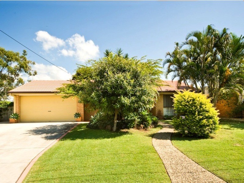21 BEACON CRESCENT, Newport QLD 4020