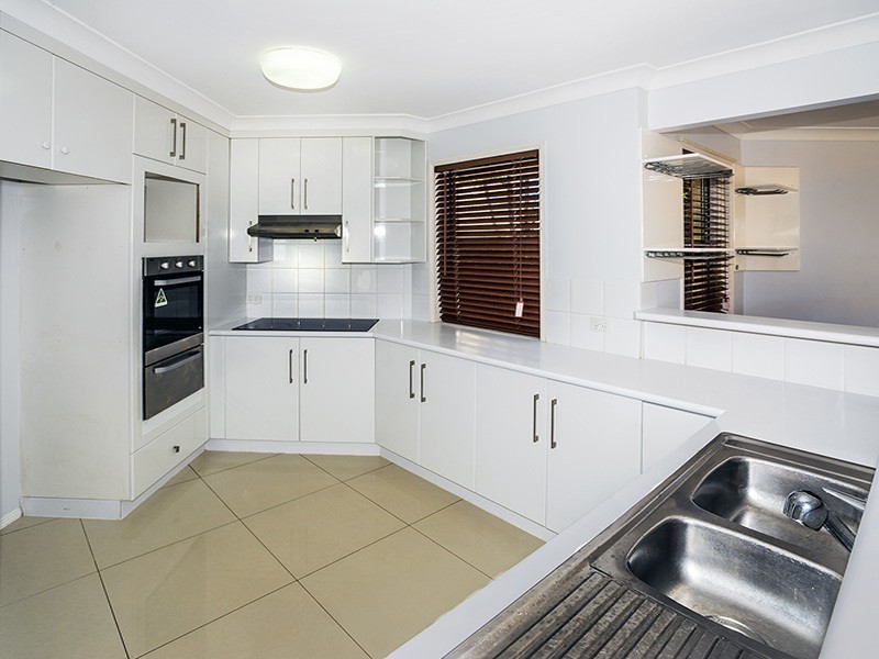 28  INTREPID COURT, Newport QLD 4020